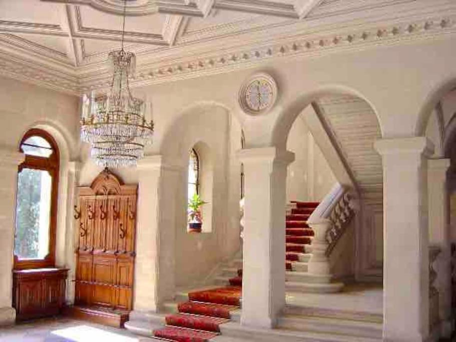 Charming Romantic Tower In Chateau Estate Ocquerre Екстериор снимка